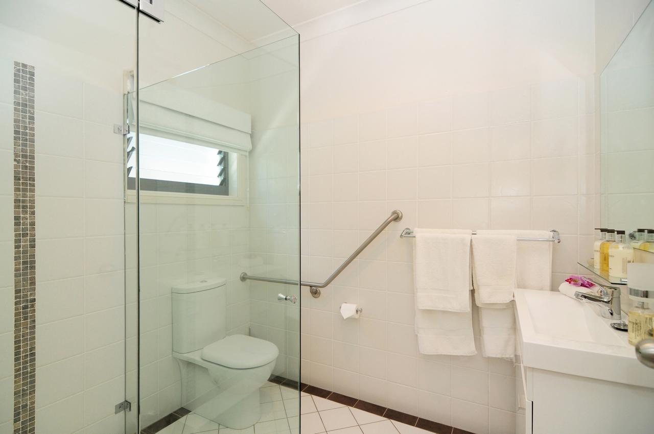 A King Spa Suite